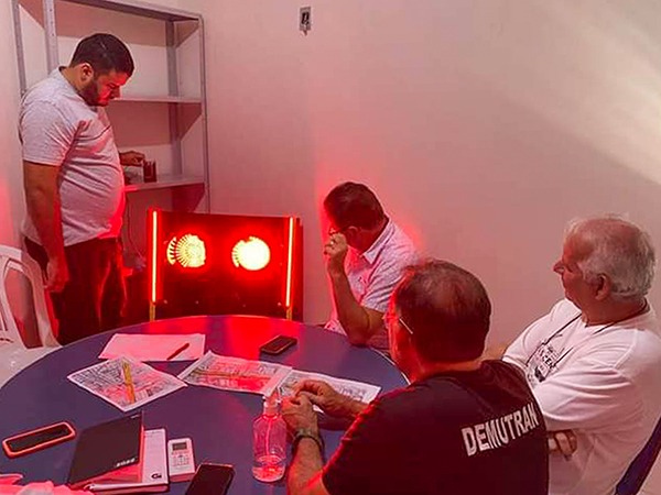 Prefeito Zé Helder estuda implantar mais semáforos para garantir segurança no trânsito de Várzea Alegre