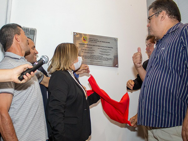 Prefeito Zé Helder participa da inauguração de prédio anexo da Câmara de Vereadores